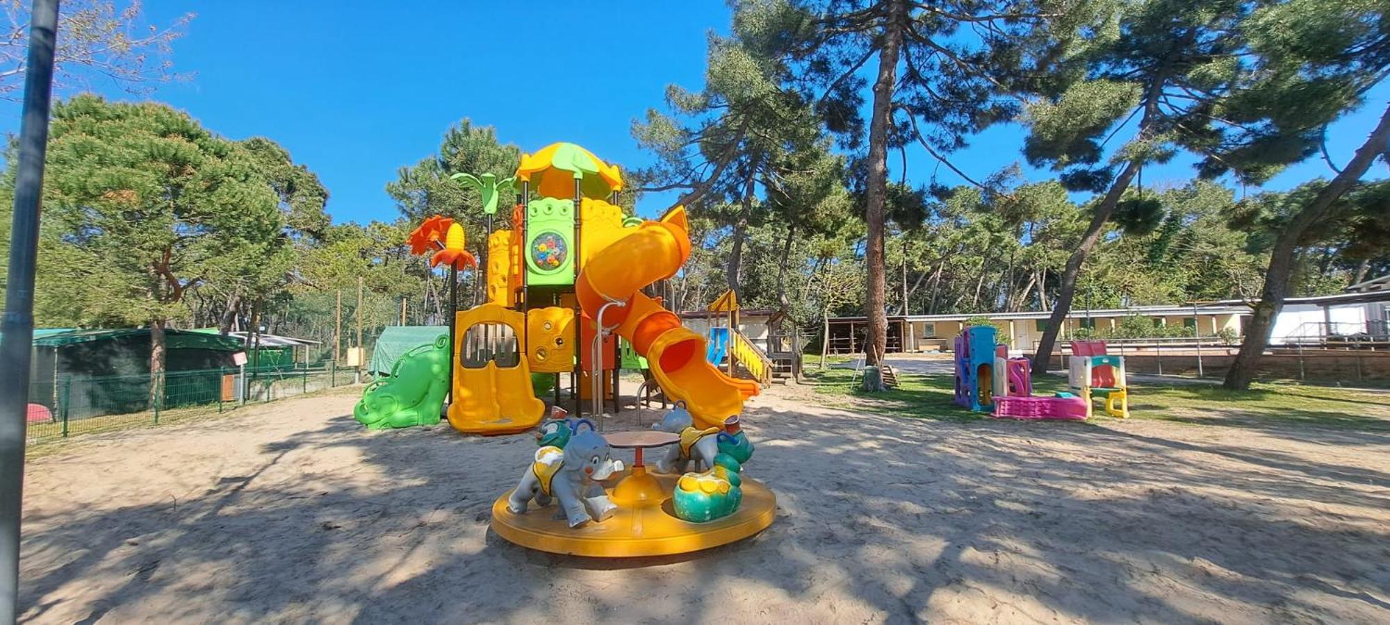Romea Family Camping Казал Борсети Екстериор снимка