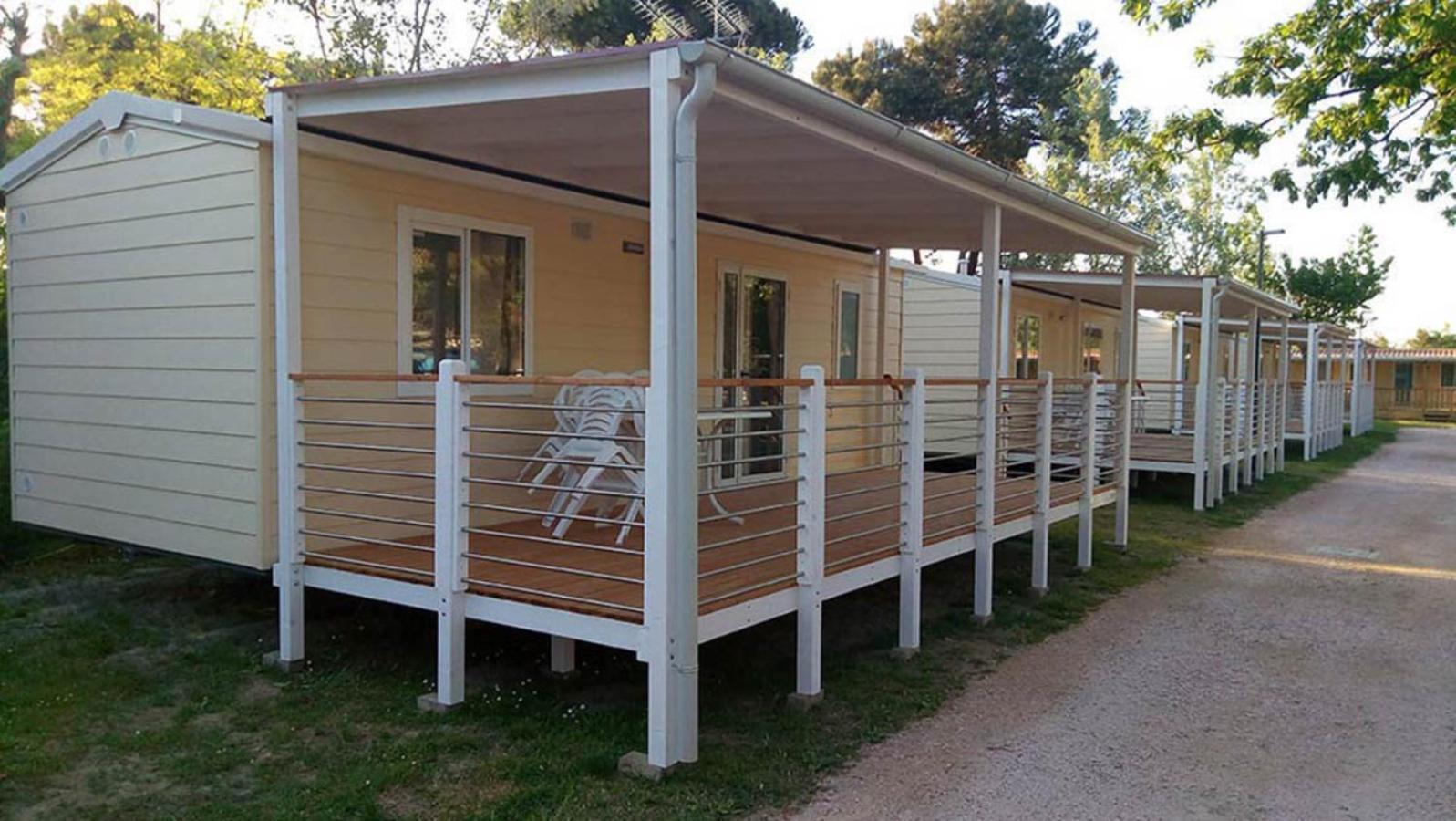Romea Family Camping Казал Борсети Екстериор снимка